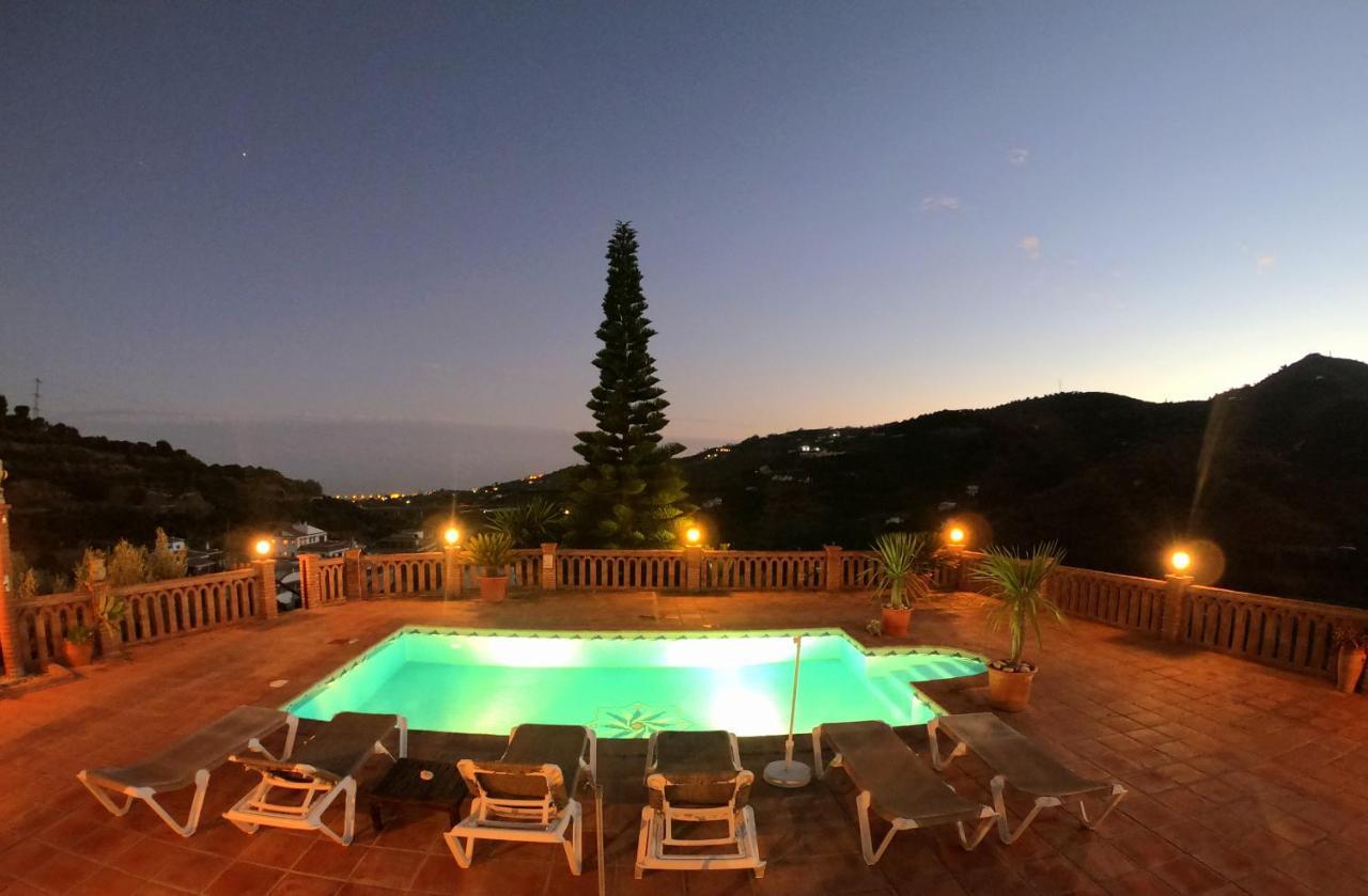 Villa Casa La Araucaria Frigiliana Exterior foto